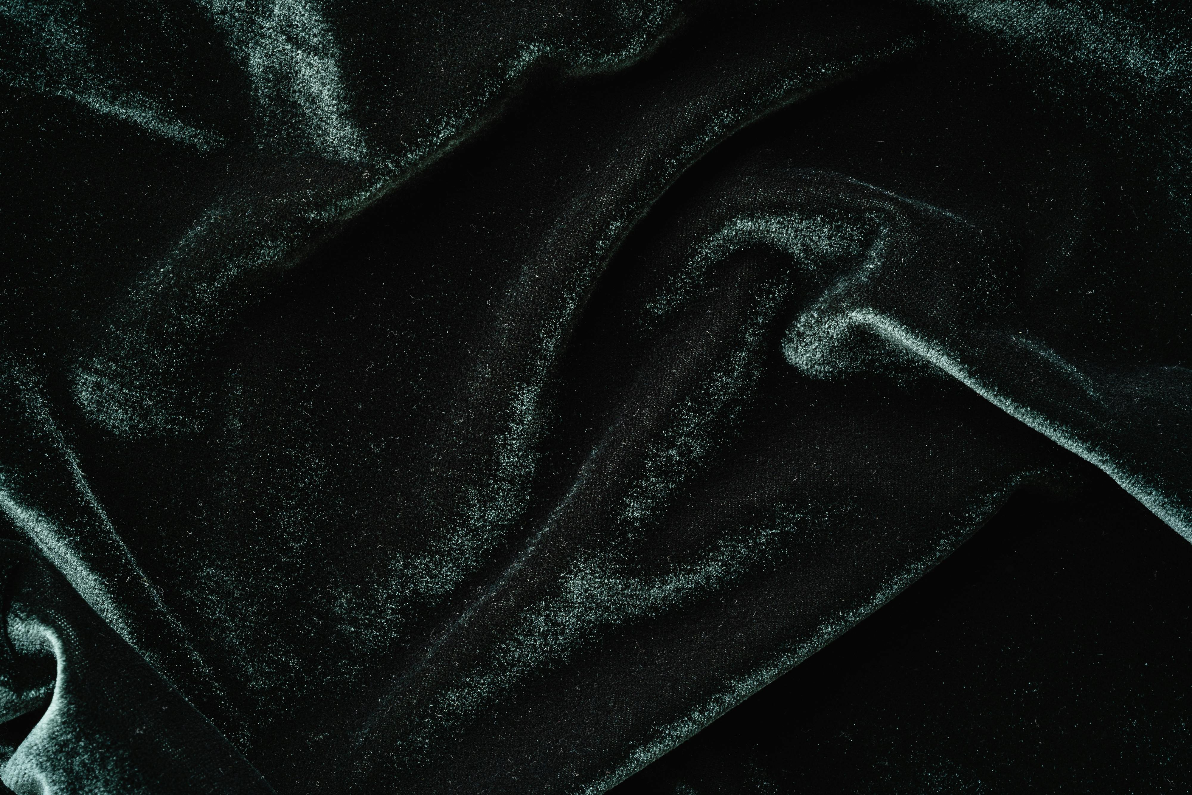 Comment bien entretenir ses vêtements en pilou pilou pour les garder doux longtemps ?