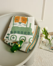 Grand plaid en fausse fourrure vert avec motif de chat