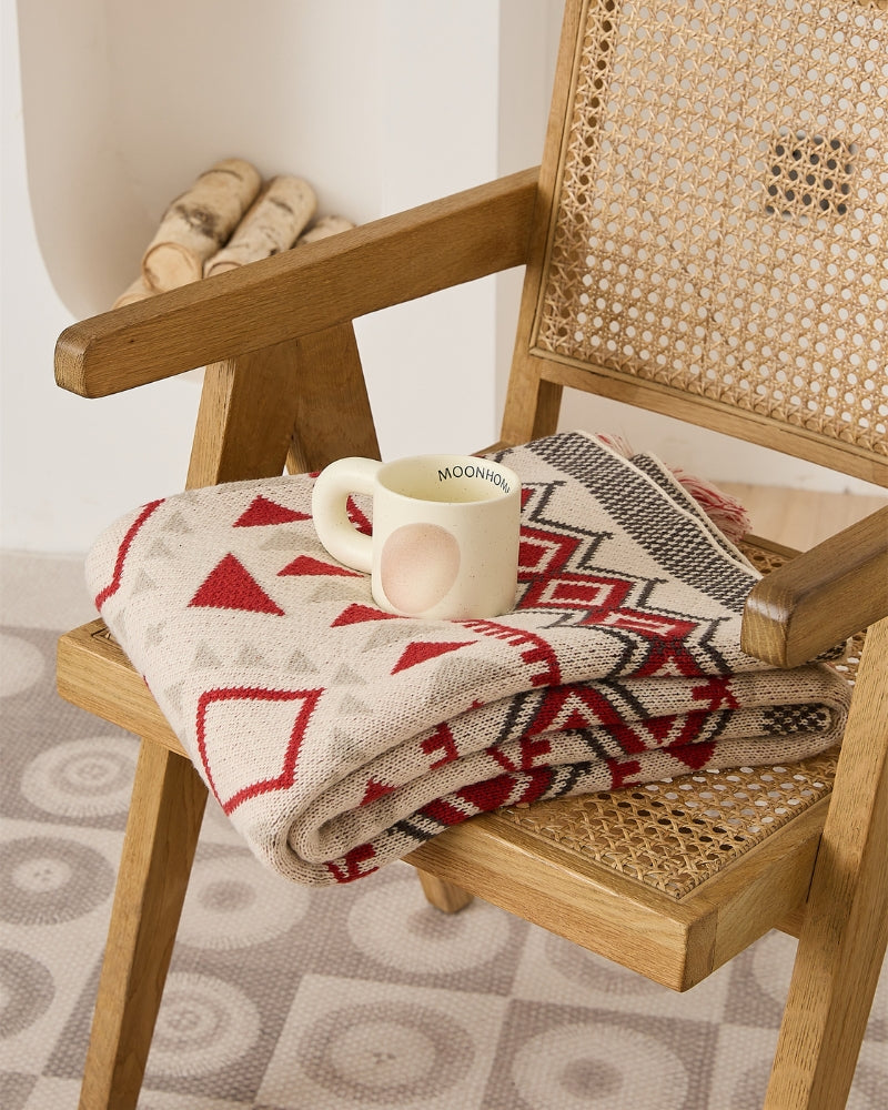 Plaid rouge et blanc à motifs style indien pour canapé